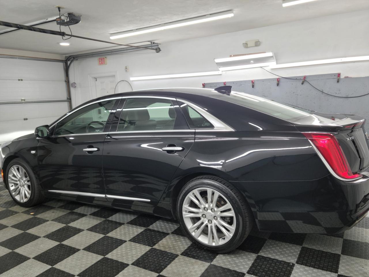 Cadillac XTS 4dr Sdn Luxury FWD 2018