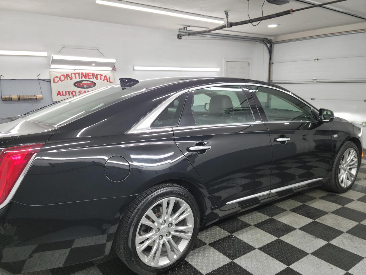 Cadillac XTS 4dr Sdn Luxury FWD 2018