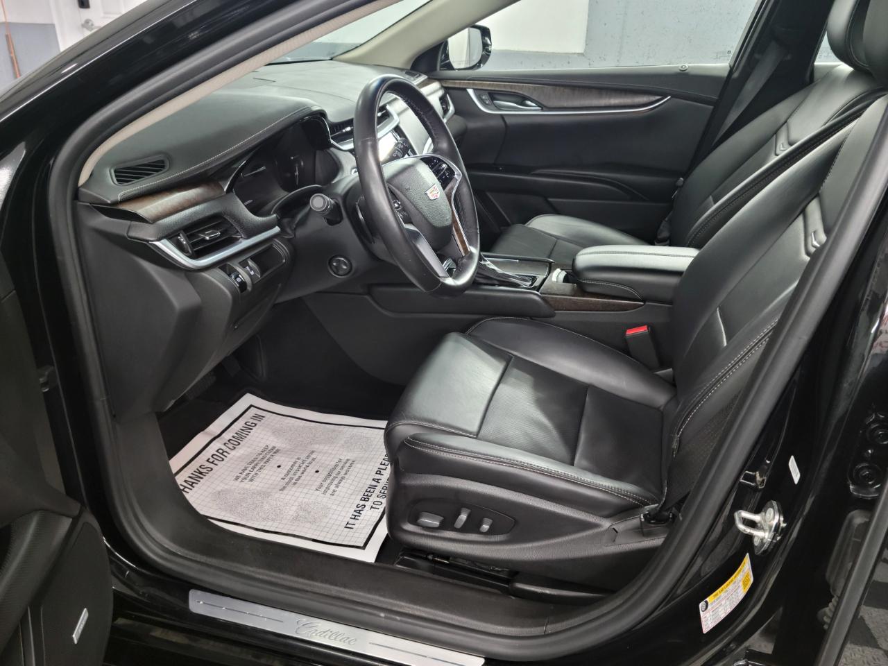 Cadillac XTS 4dr Sdn Luxury FWD 2018