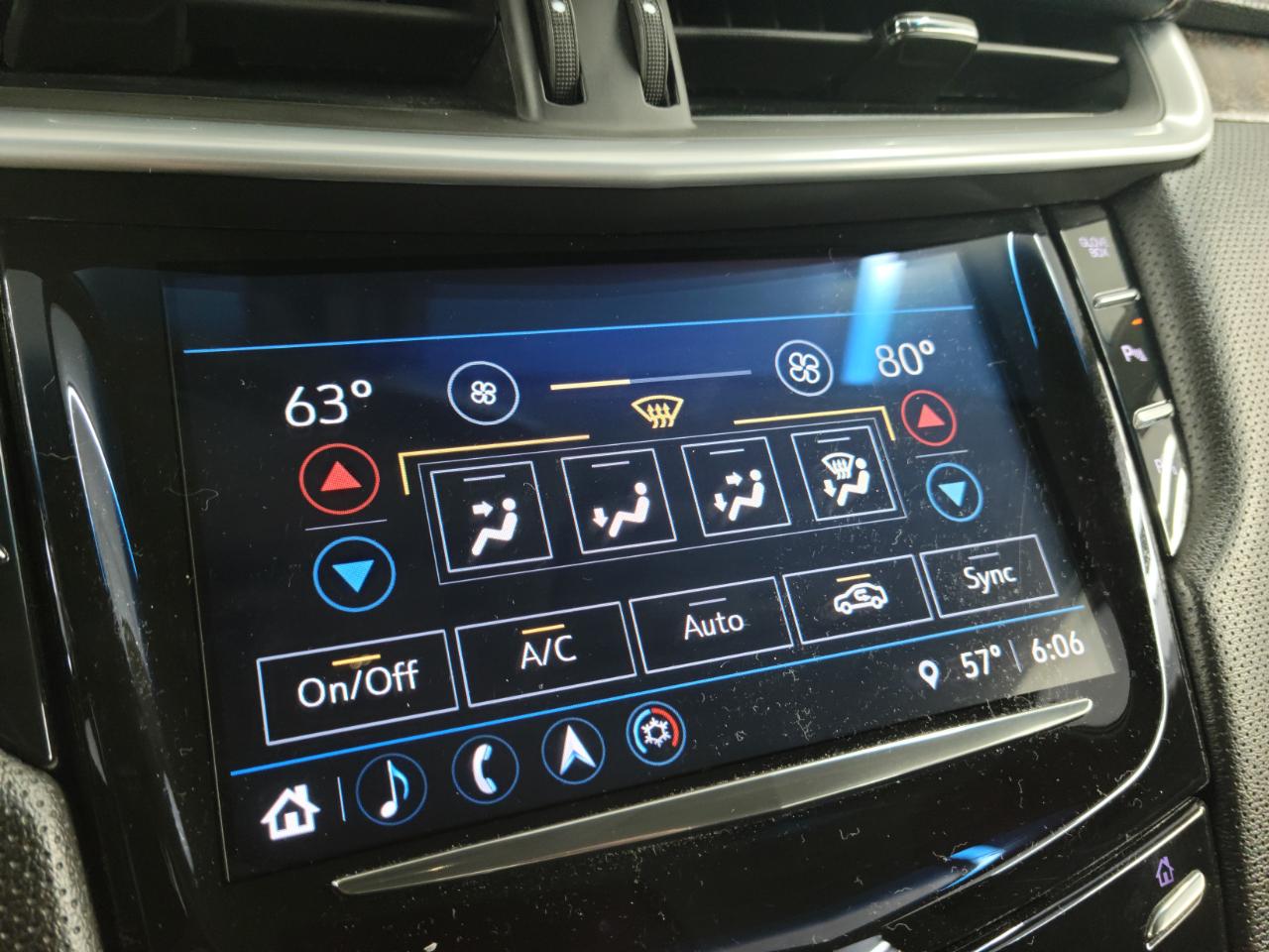 Cadillac XTS 4dr Sdn Luxury FWD 2018