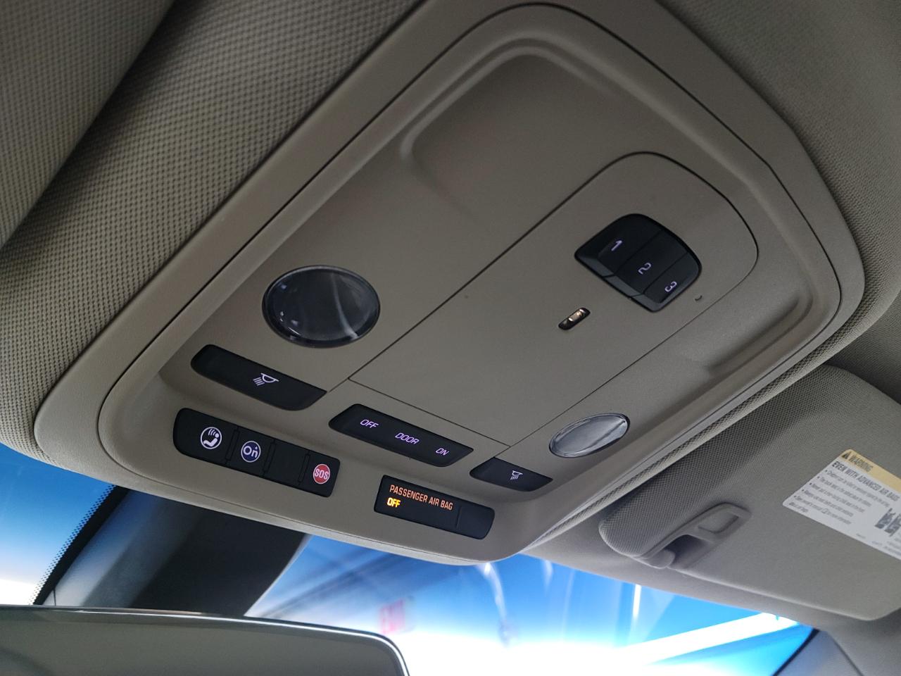 Cadillac XTS 4dr Sdn Luxury FWD 2018