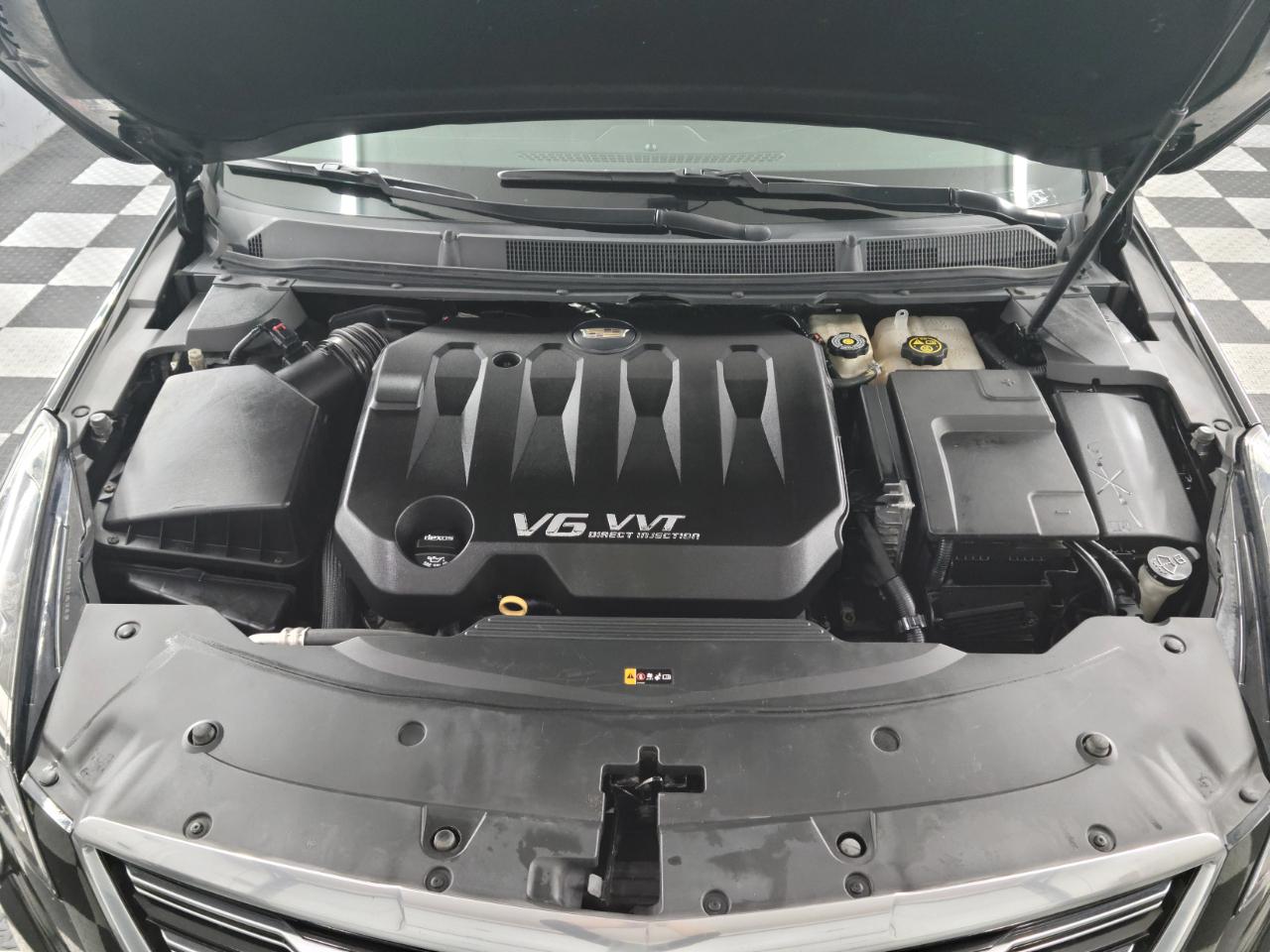 Cadillac XTS 4dr Sdn Luxury FWD 2018