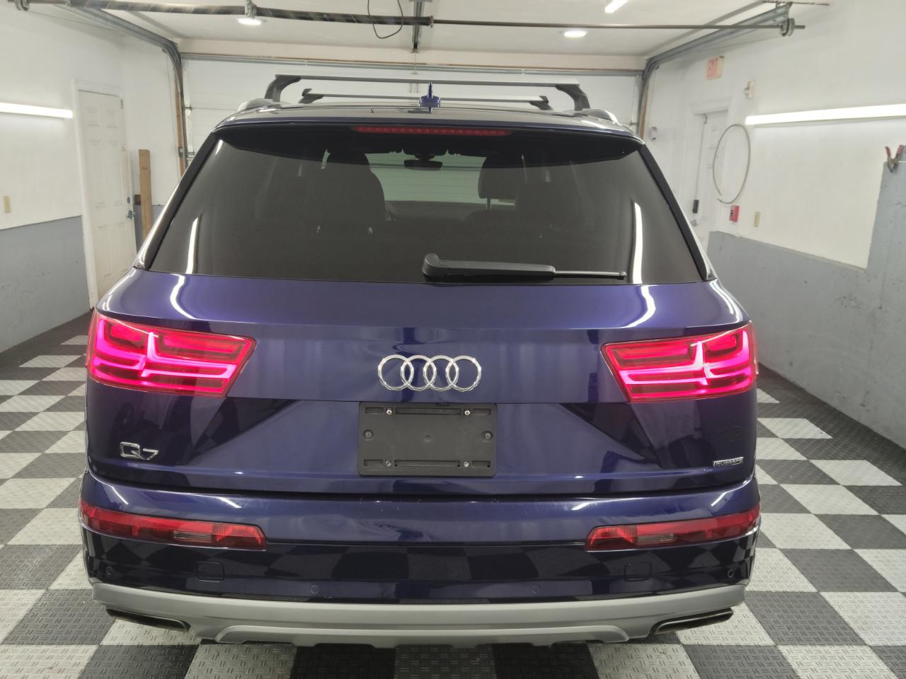 Audi Q7 SE Premium Plus 55 TFSI quattro 2019