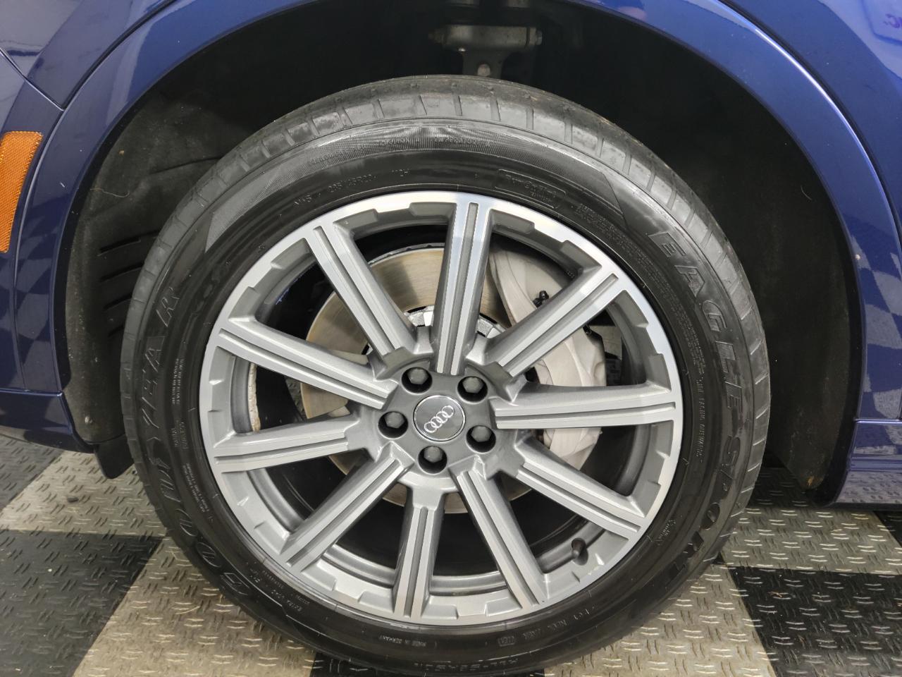 Audi Q7 SE Premium Plus 55 TFSI quattro 2019