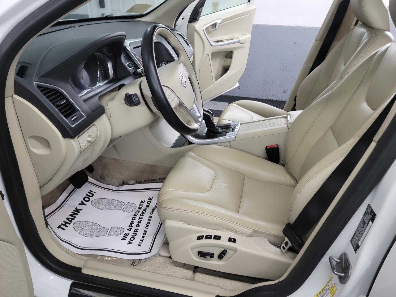 Volvo XC60 2015.5 AWD 4dr T5 2015