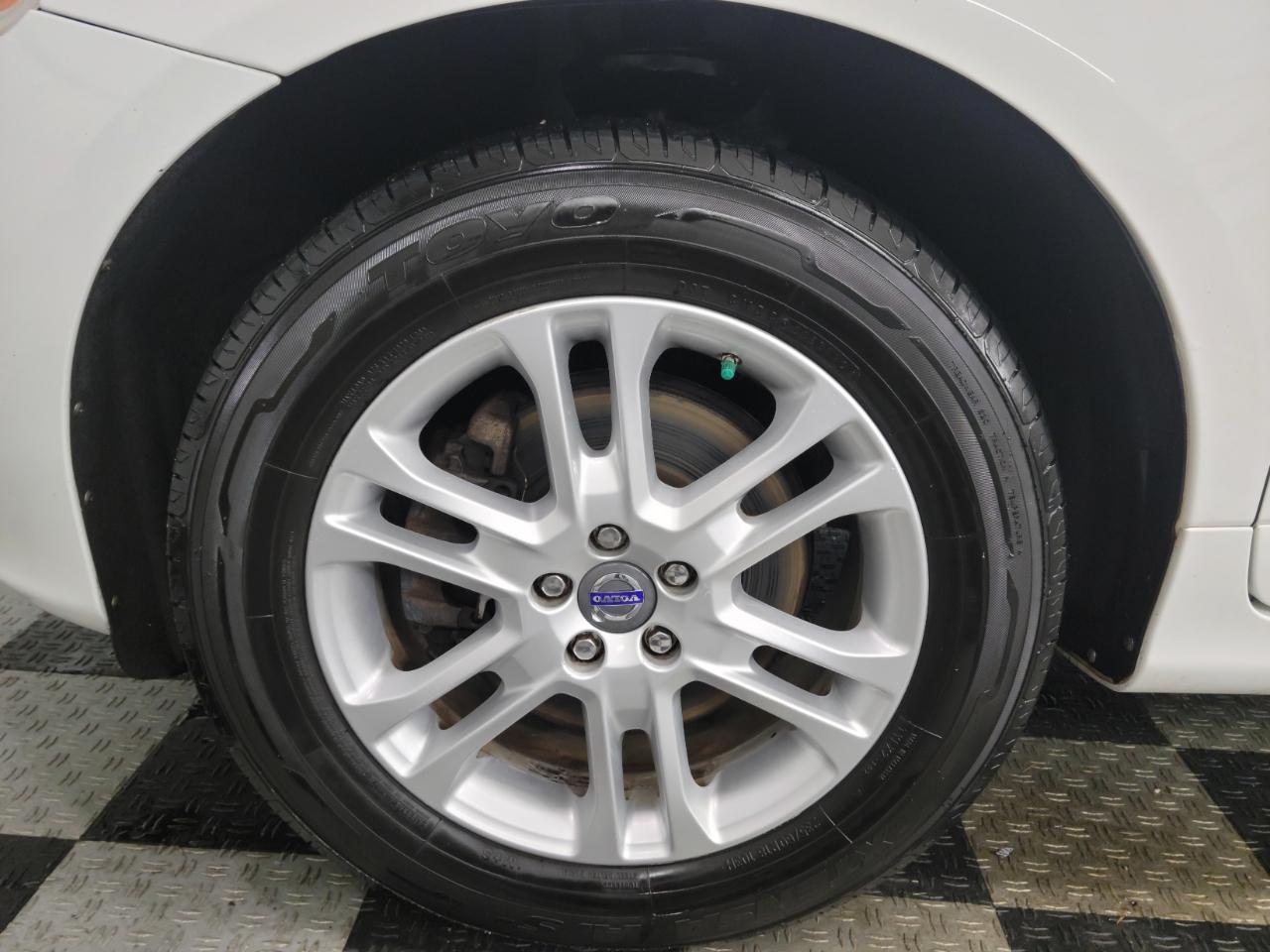 Volvo XC60 2015.5 AWD 4dr T5 2015