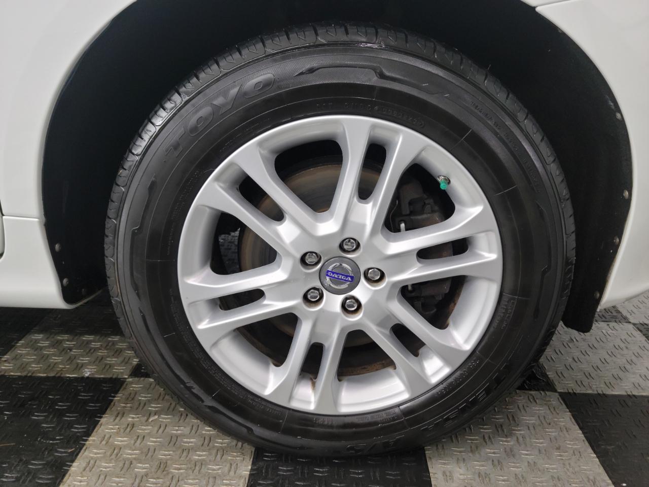 Volvo XC60 2015.5 AWD 4dr T5 2015