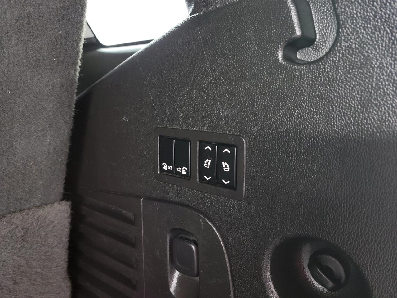 Chevrolet Tahoe 4WD 4dr LT 2016