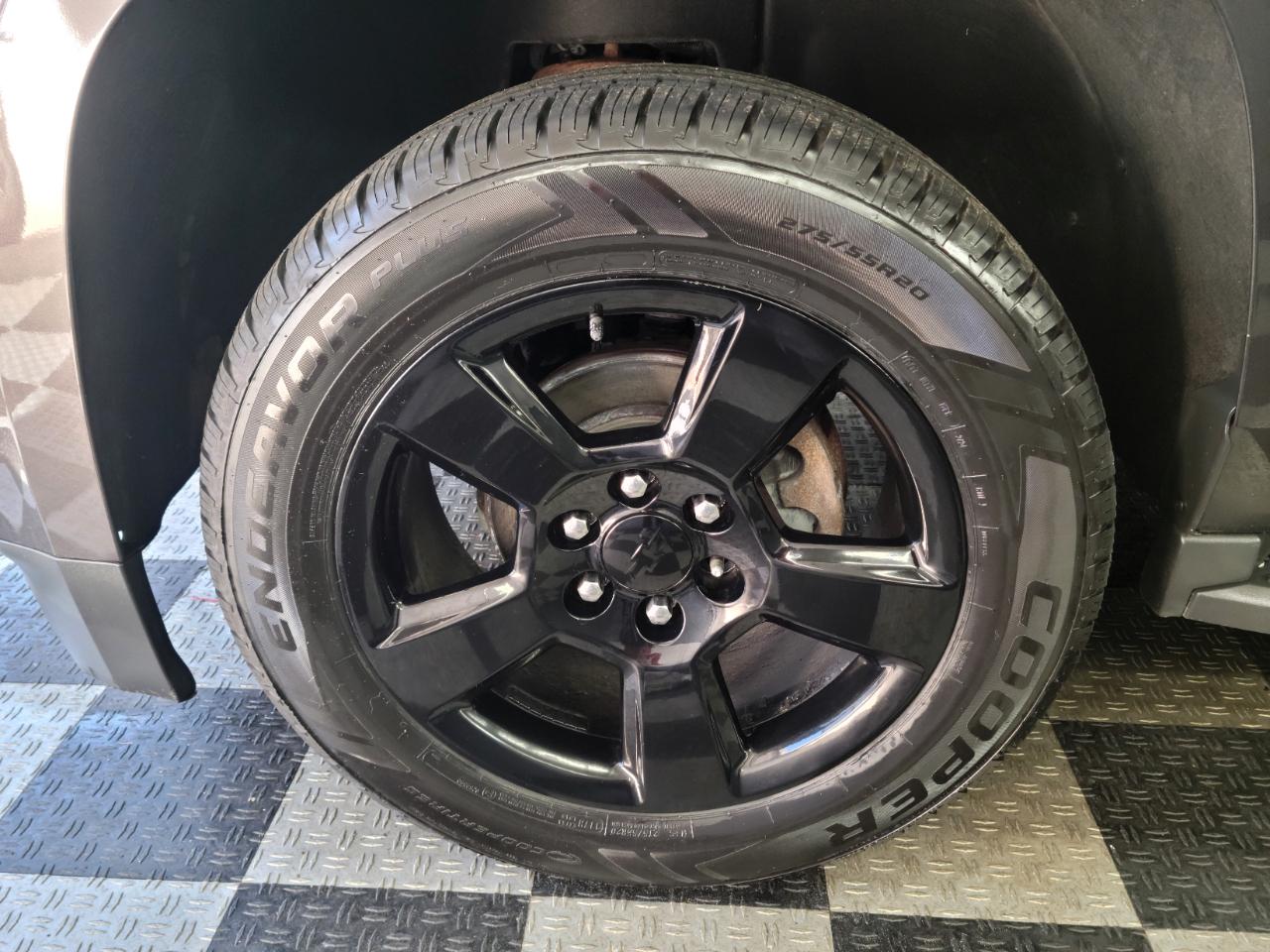 Chevrolet Tahoe 4WD 4dr LT 2016