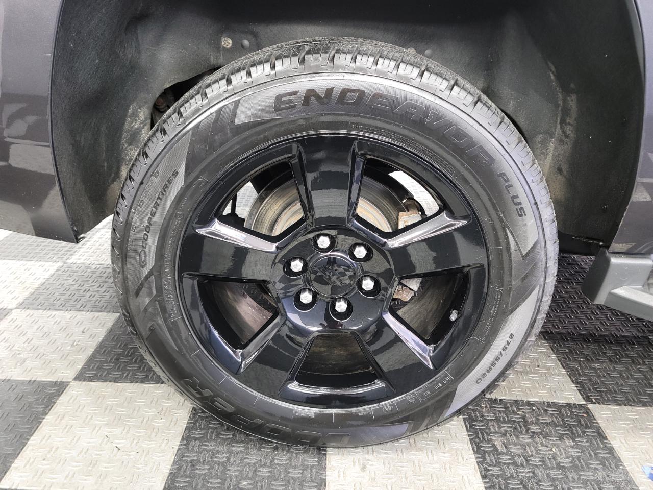 Chevrolet Tahoe 4WD 4dr LT 2016