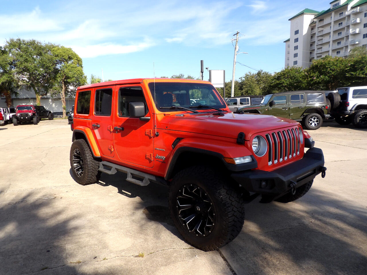2020 Jeep Wrangler Unlimited Sahara photo 3
