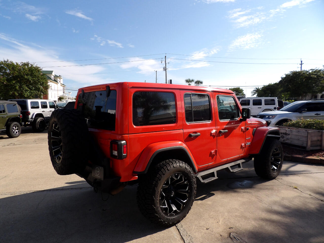 2020 Jeep Wrangler Unlimited Sahara photo 5