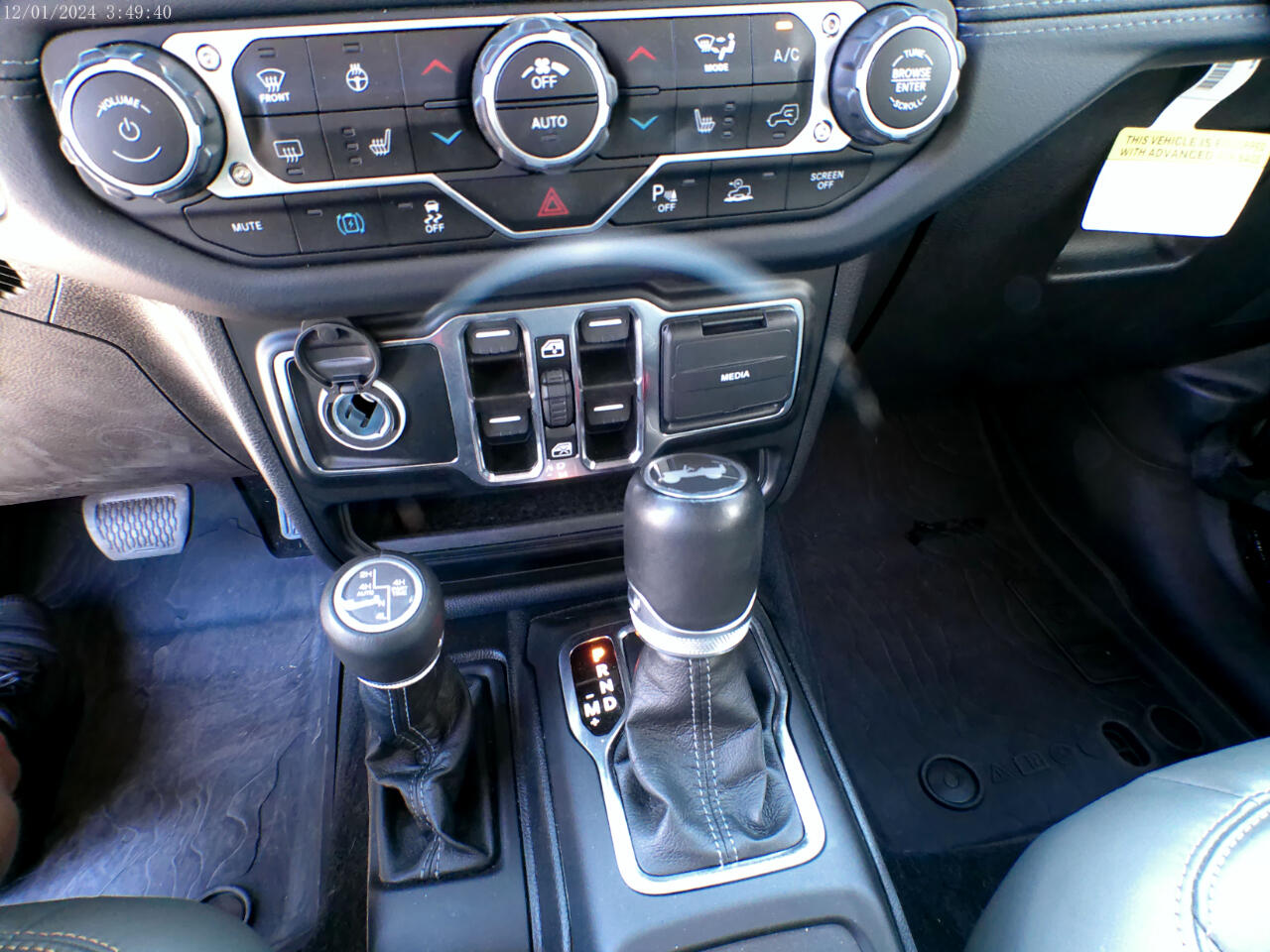 Jeep Wrangler 4xe High Altitude 4x4 2024 Jeep Wrangler 4xe High Altitude 4x4 2024