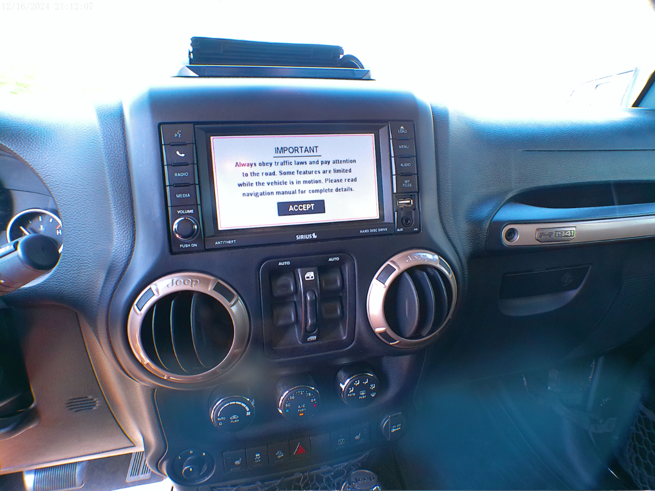 Jeep Wrangler Unlimited 4WD 4dr 75th Anniversary 2016 Jeep Wrangler Unlimited 4WD 4dr 75th Anniversary 2016