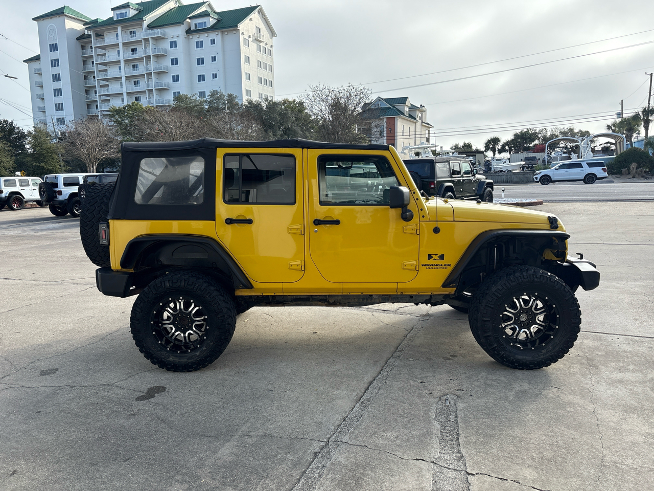 Jeep Wrangler 4WD 4dr Unlimited X 2008