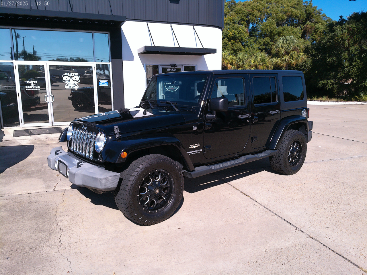 Jeep Wrangler Unlimited 4WD 4dr Sahara 2014 Jeep Wrangler Unlimited 4WD 4dr Sahara 2014