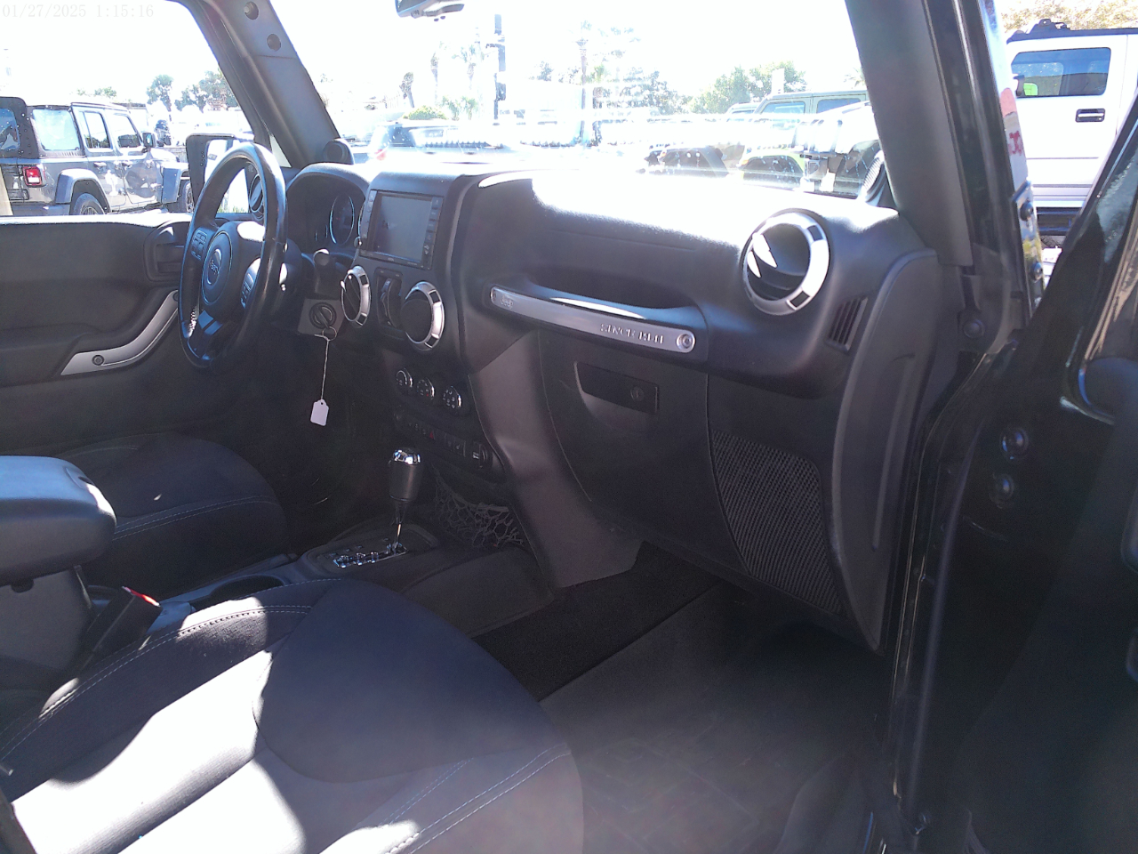 Jeep Wrangler Unlimited 4WD 4dr Sahara 2014 Jeep Wrangler Unlimited 4WD 4dr Sahara 2014