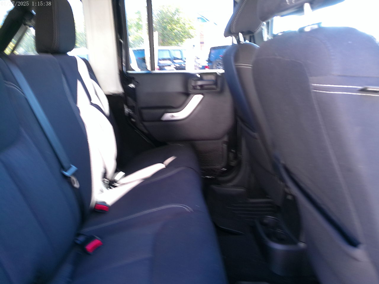 Jeep Wrangler Unlimited 4WD 4dr Sahara 2014 Jeep Wrangler Unlimited 4WD 4dr Sahara 2014