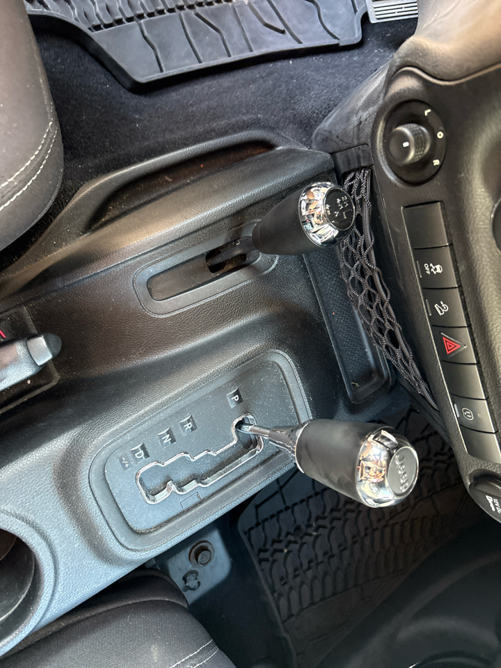 Jeep Wrangler Unlimited 4WD 4dr Sahara 2013