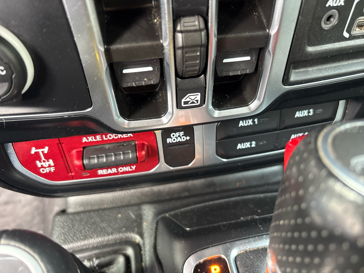 Jeep Gladiator Mojave X 4x4 2024