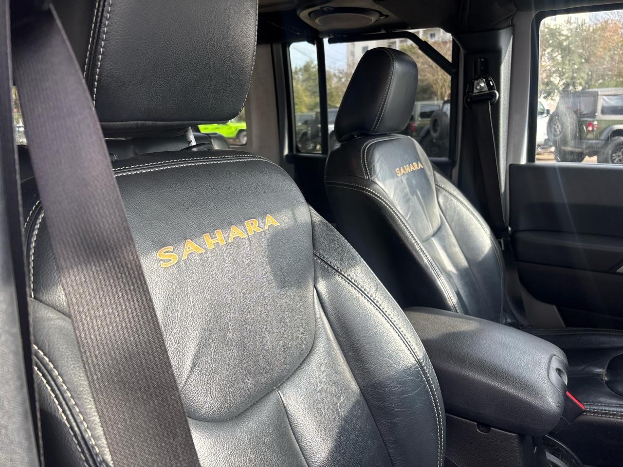 Jeep Wrangler Unlimited 4WD 4dr Sahara 2014