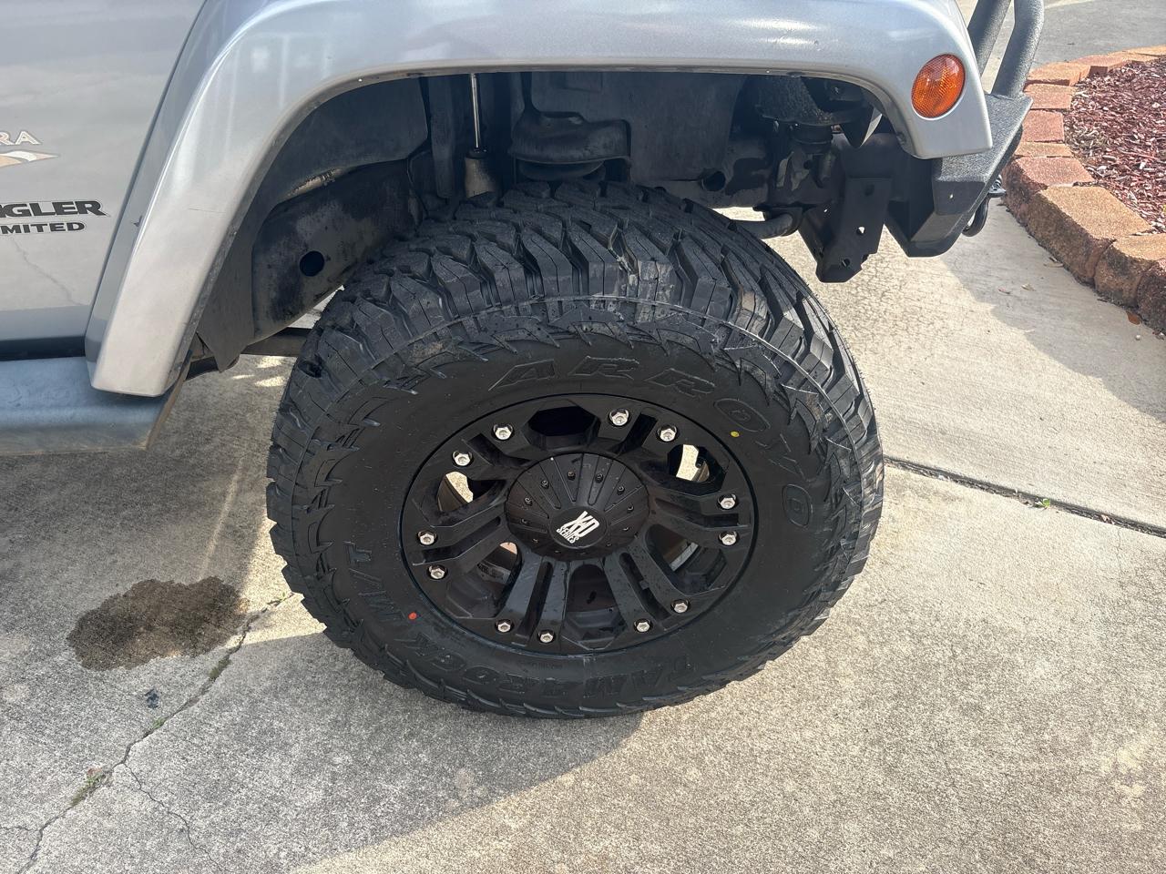 Jeep Wrangler Unlimited 4WD 4dr Sahara 2014