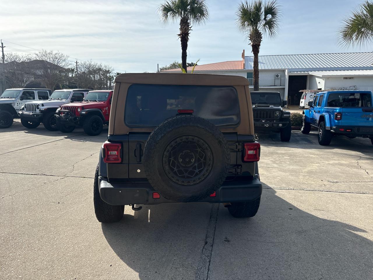 Jeep Wrangler Black and Tan 4x4 *Ltd Avail* 2020