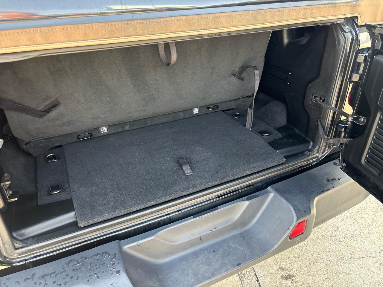 Jeep Wrangler Black and Tan 4x4 *Ltd Avail* 2020