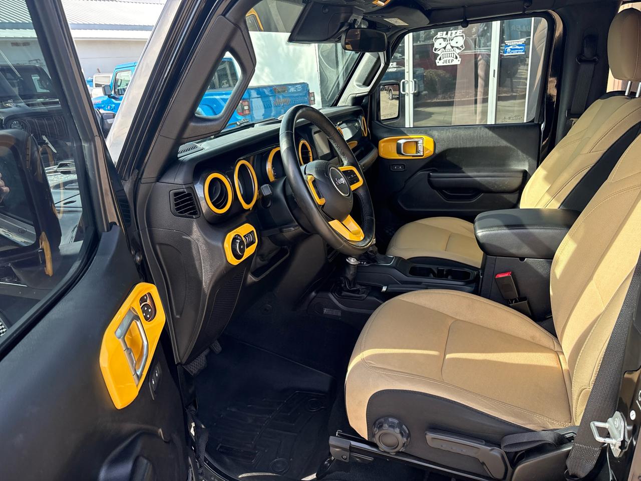 Jeep Wrangler Black and Tan 4x4 *Ltd Avail* 2020