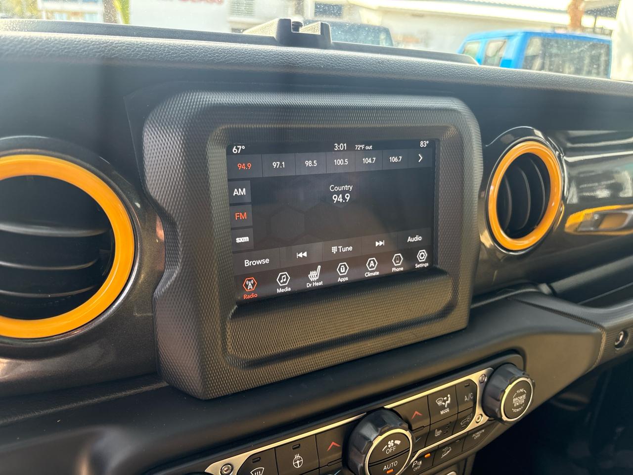 Jeep Wrangler Black and Tan 4x4 *Ltd Avail* 2020