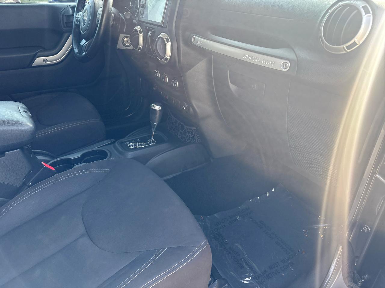 Jeep Wrangler Sahara 4x4 2017