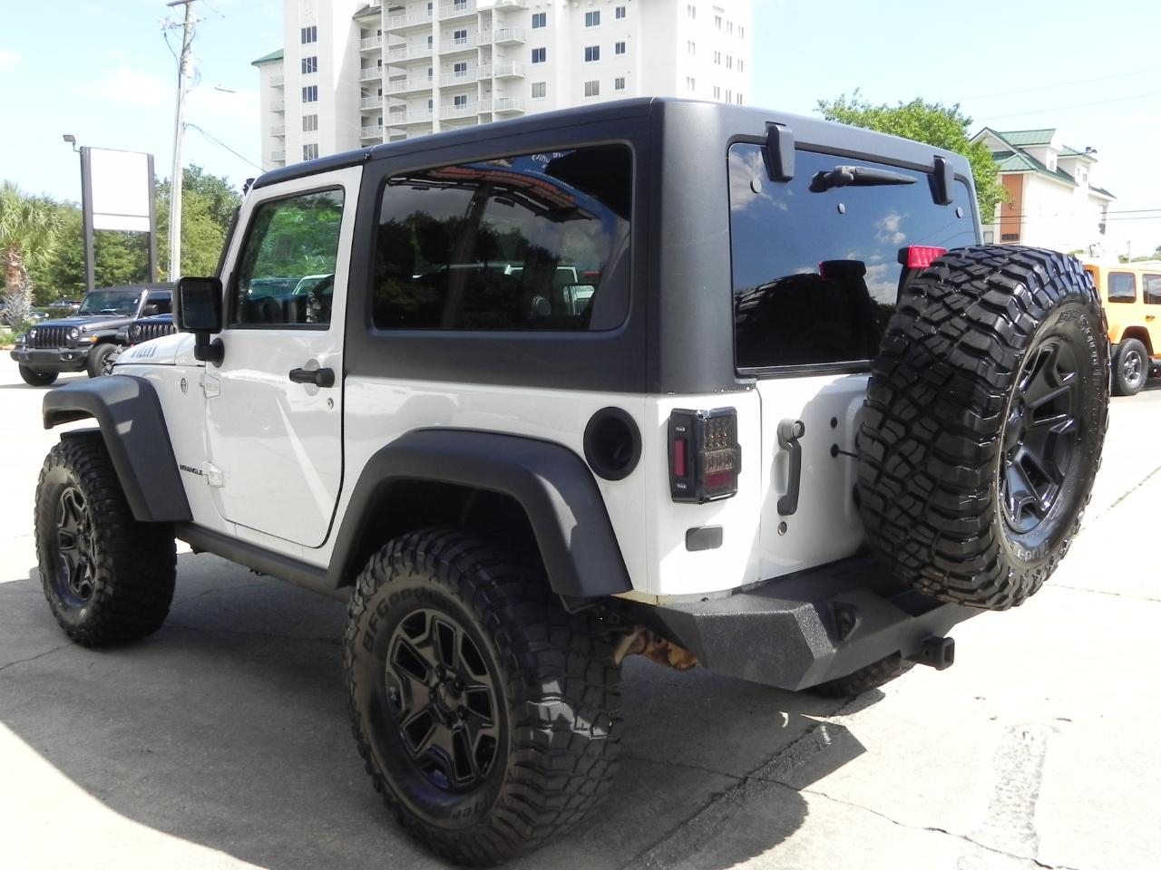 Jeep Wrangler 4WD 2dr Willys Wheeler 2016