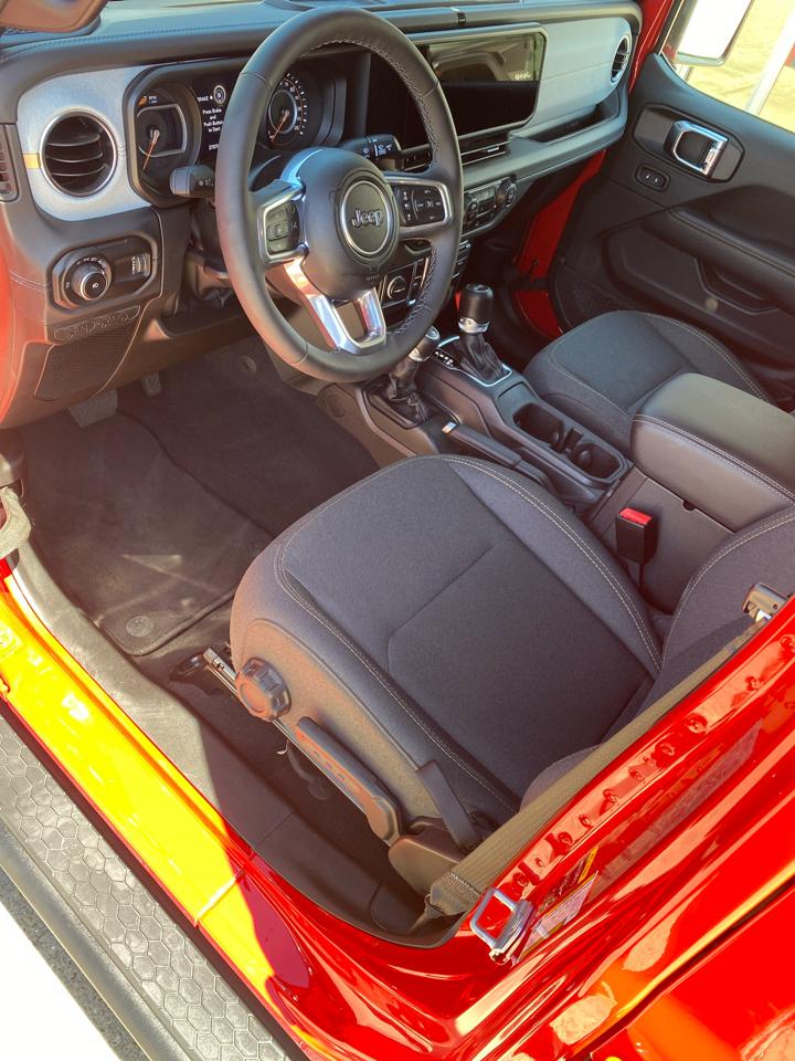 Jeep Wrangler Sahara 4 Door 4x4 2025