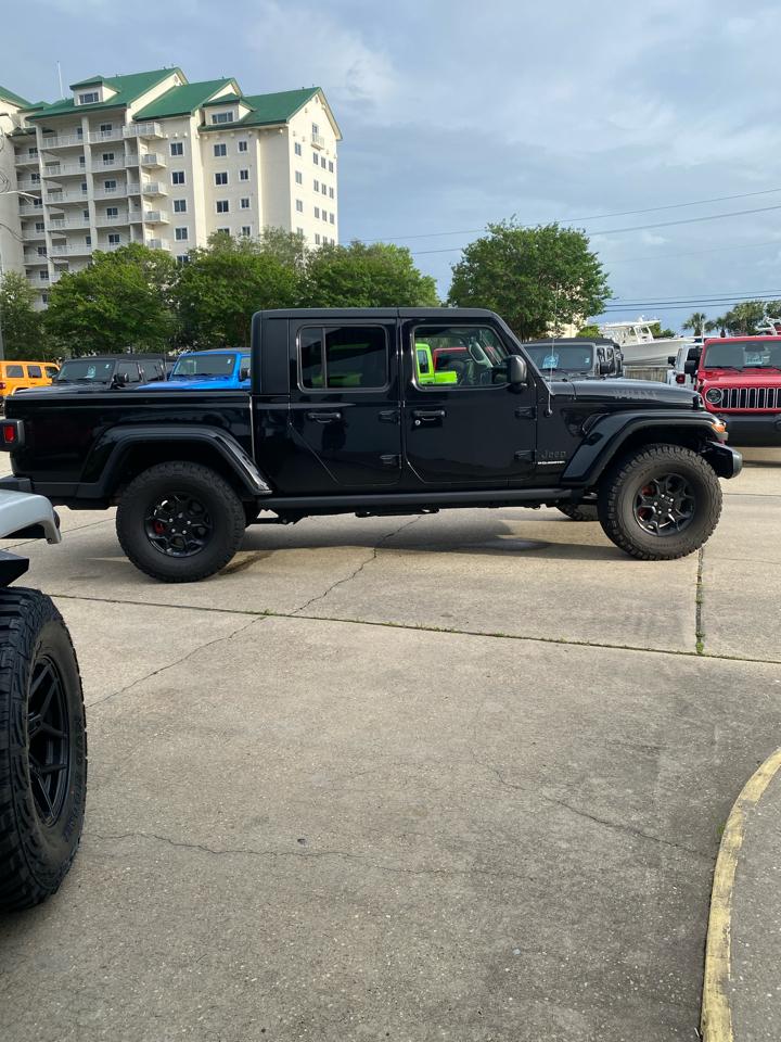 Jeep Gladiator Sport S 4x4 2023