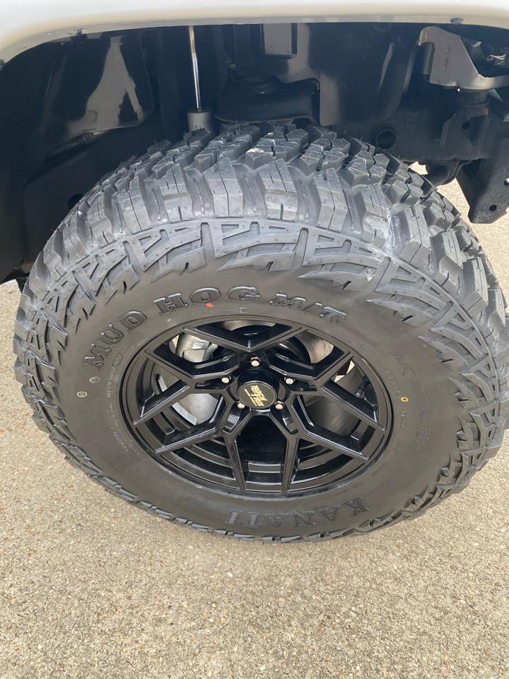 Jeep Wrangler Unlimited 4WD 4dr Sahara 2011