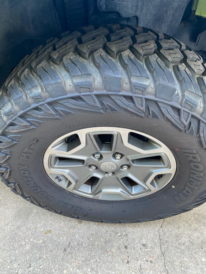 Jeep Wrangler Unlimited 4WD 4dr Sport 2013