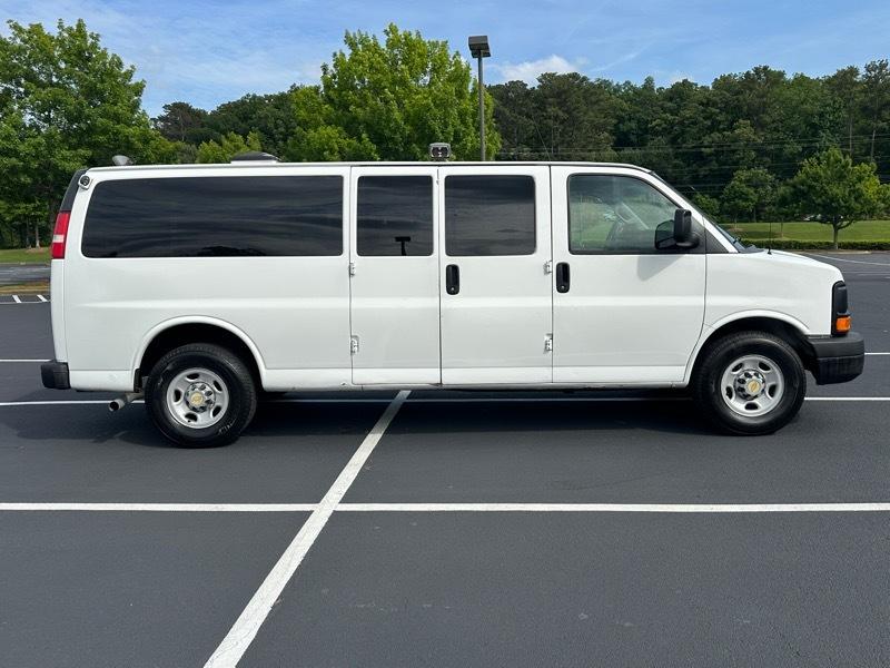 Chevrolet Express Passenger  2016