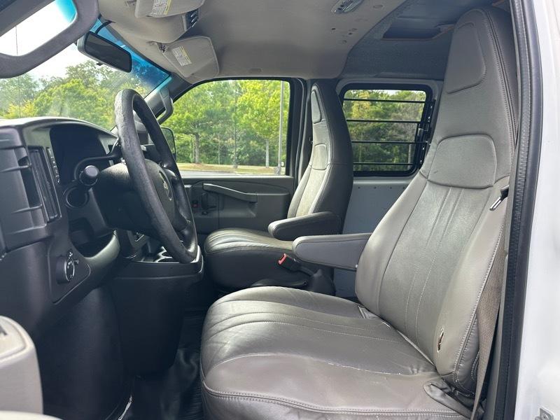 Chevrolet Express Passenger  2016
