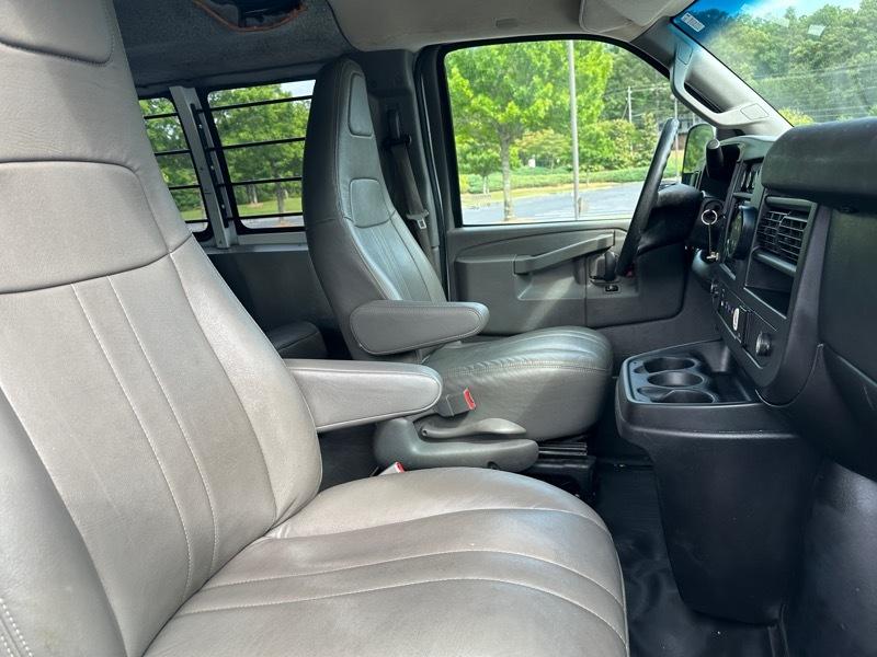Chevrolet Express Passenger  2016