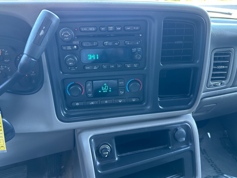 Chevrolet Silverado 1500 Ext Cab 143.5" WB LT 2005 Chevrolet Silverado 1500 Ext Cab 143.5" WB LT 2005