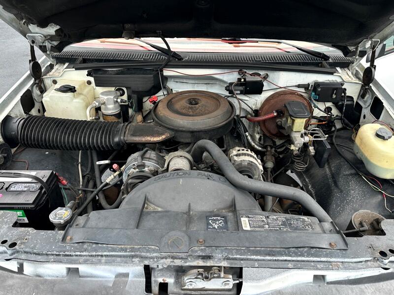 Chevrolet C/K 1500 Reg Cab 131.5" WB 4WD 1991 Chevrolet C/K 1500 Reg Cab 131.5" WB 4WD 1991