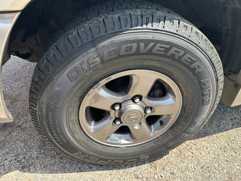 Lexus LX 470 4dr SUV 2002 Lexus LX 470 4dr SUV 2002