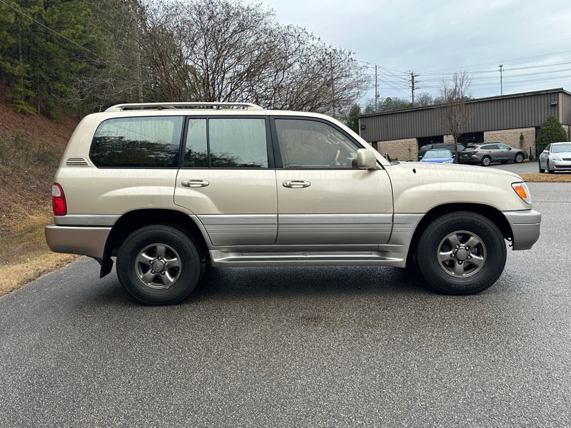Lexus LX 470 4dr SUV 2002