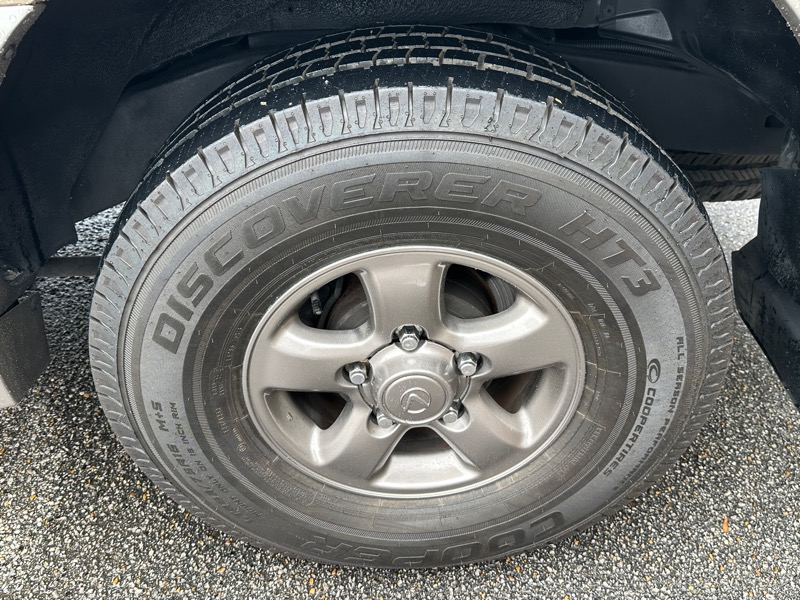 Lexus LX 470 4dr SUV 2002