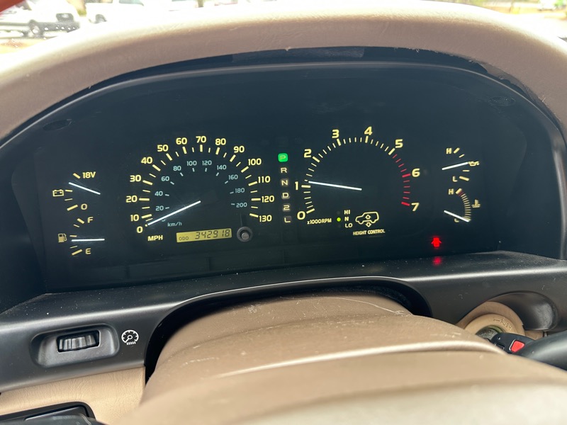 Lexus LX 470 4dr SUV 2002