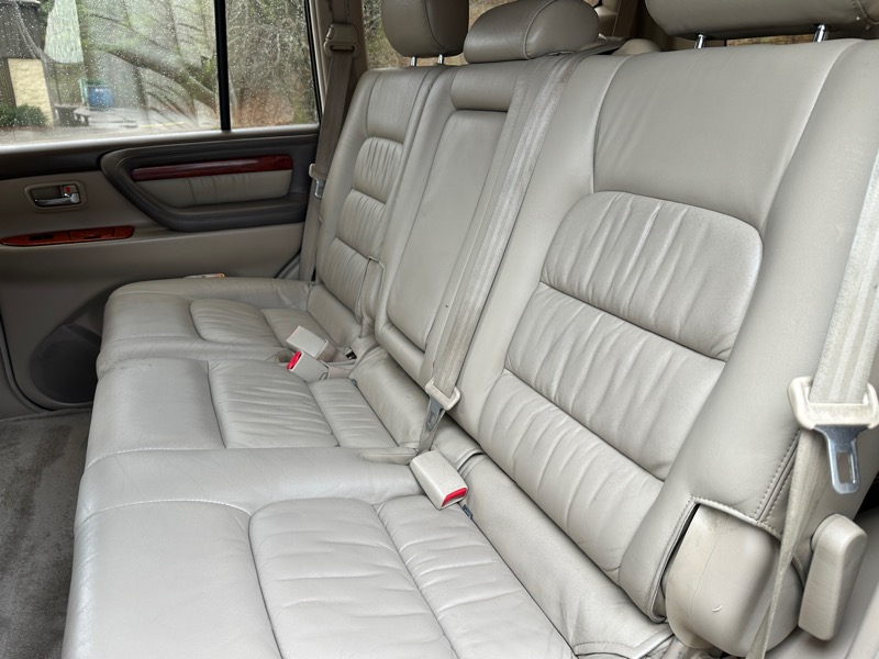 Lexus LX 470 4dr SUV 2002