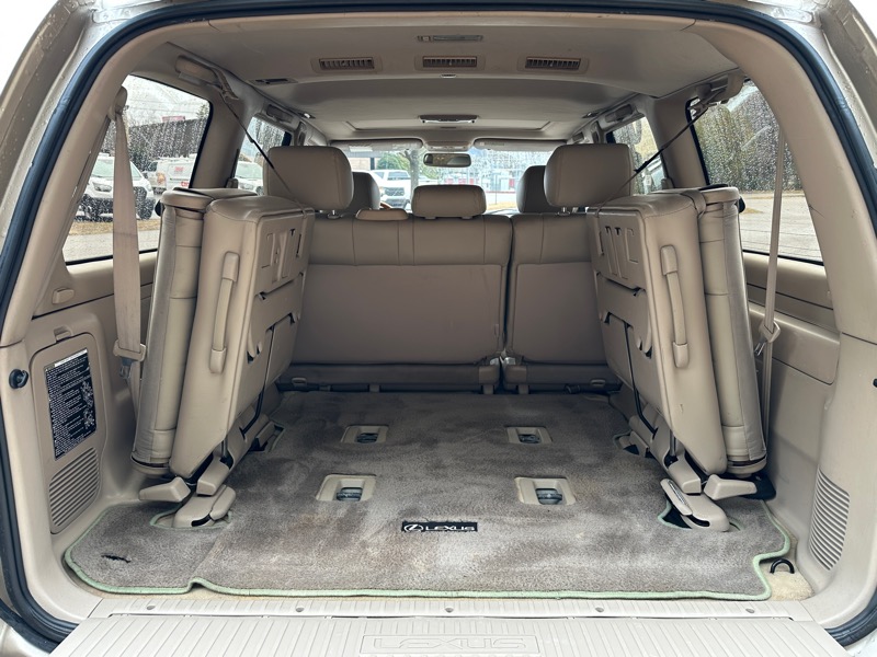 Lexus LX 470 4dr SUV 2002