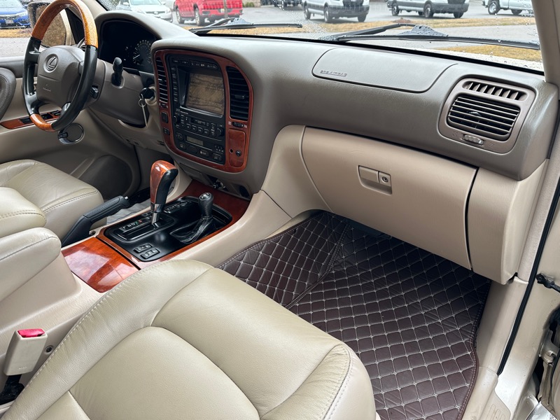 Lexus LX 470 4dr SUV 2002