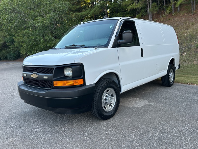 2017 Chevrolet Express Cargo Van RWD 2500 135"