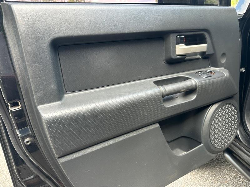 2007 Toyota FJ Cruiser Base - Photo 10